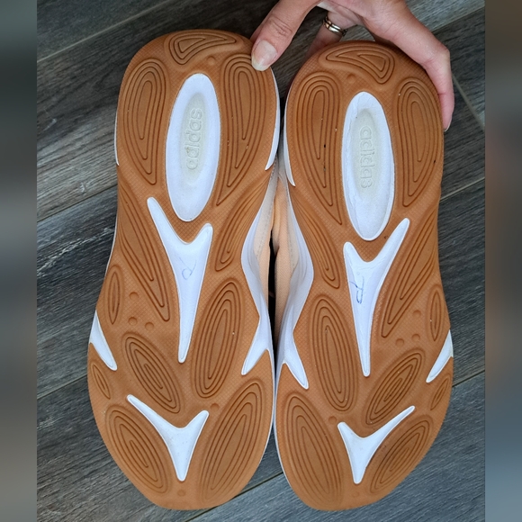 Adidas Ozelle Cloudfoam Lifestyle Running Shoes - Picture 8 of 12